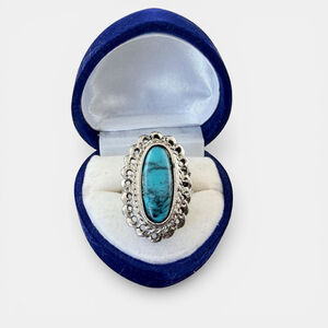 Vintage Southwest Style Silver Tone Ring with Blue Turquoise Glass Stone.